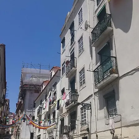 דירה Amazing Camoes - Chiado, ליסבון