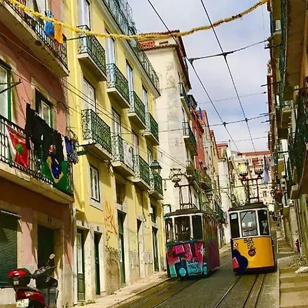 Amazing Camoes - Chiado, דירה ליסבון